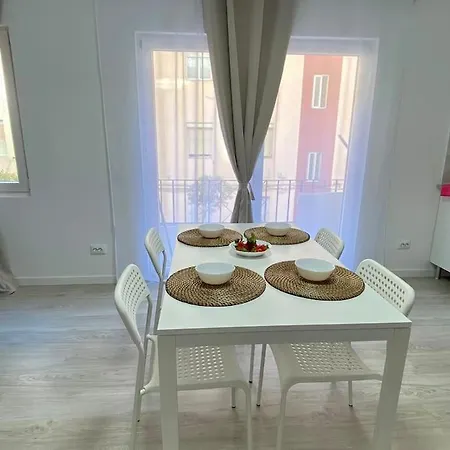 Apartment Cloud Is 28 Km From Valencia With Wi-fi *
